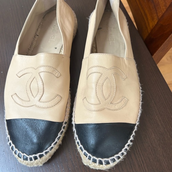 COPY - Chanel shoes worn a handful of times - Picture 2 of 6